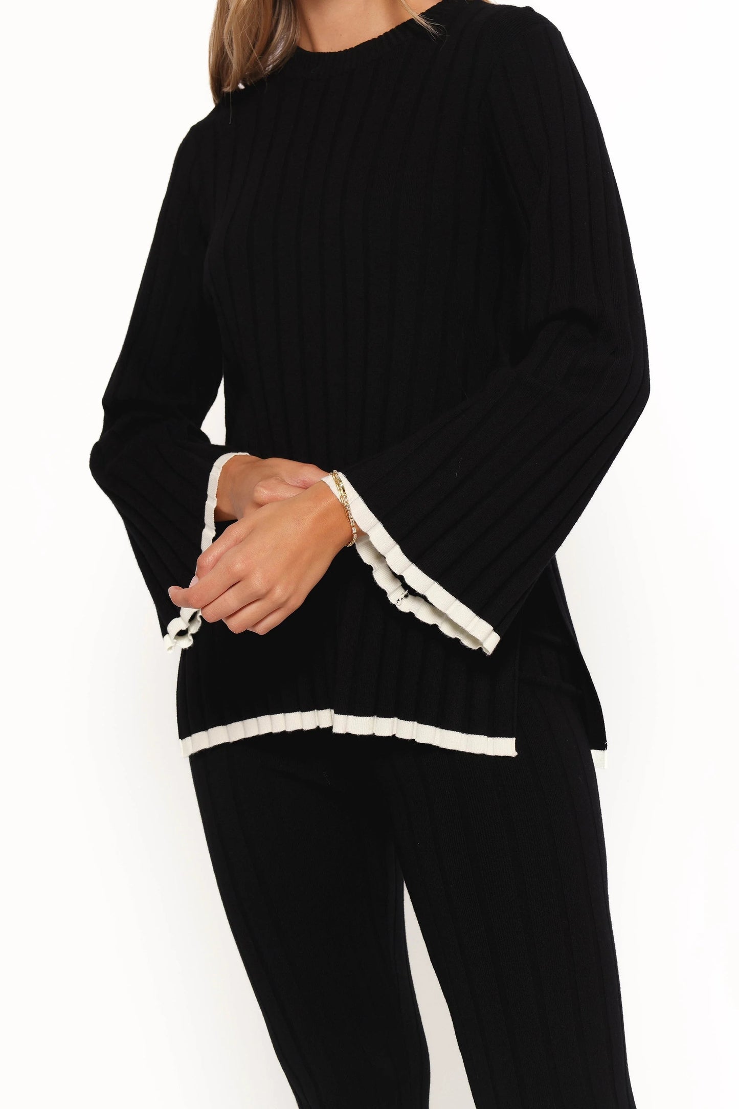 Dora Contrast Trim Knit Top