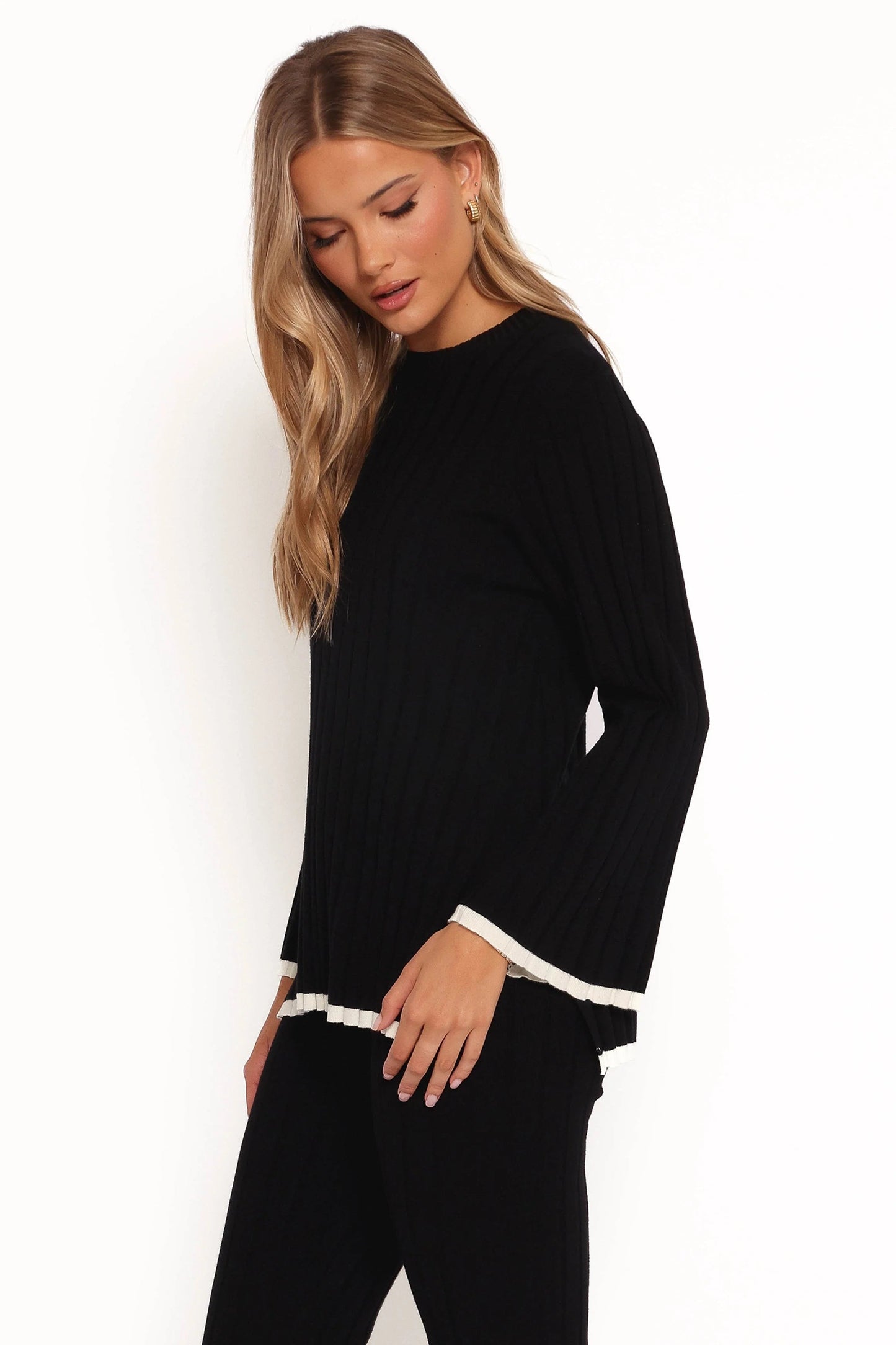 Dora Contrast Trim Knit Top